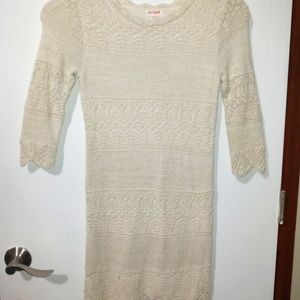 ✨I am selling a dress that has sparkled it is pearl white it is beautiful✨